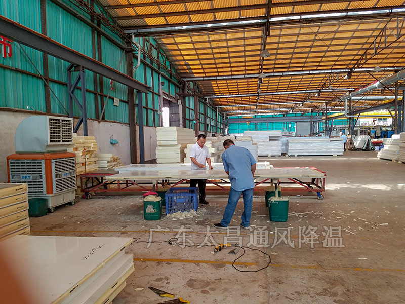 移動式環(huán)?？照{(diào)在工業(yè)廠房的應(yīng)用